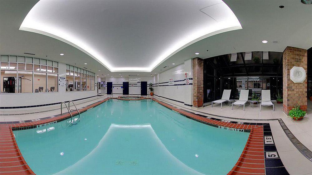 Sheraton Suites Philadelphia Airport Экстерьер фото