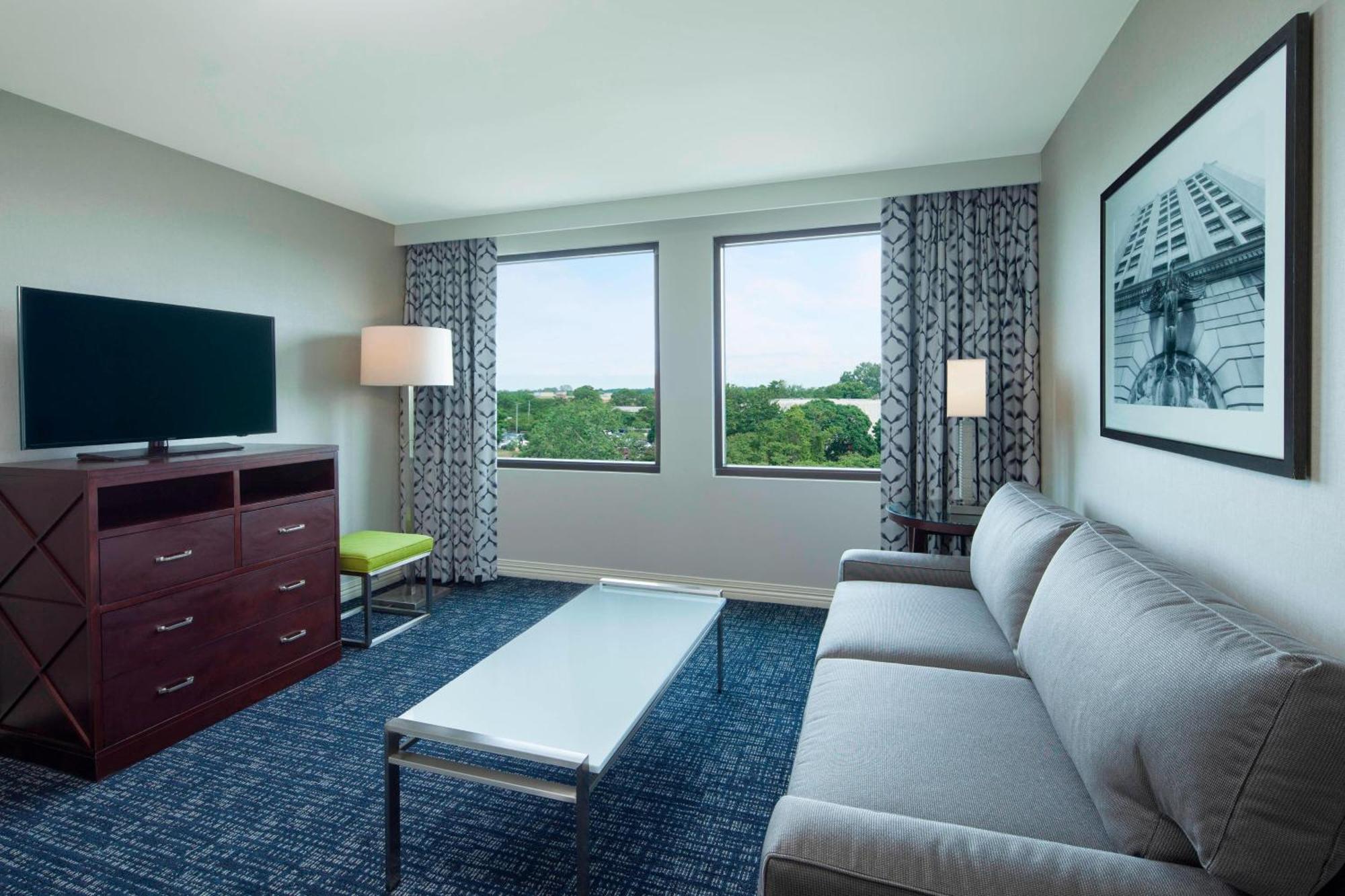 Sheraton Suites Philadelphia Airport Экстерьер фото