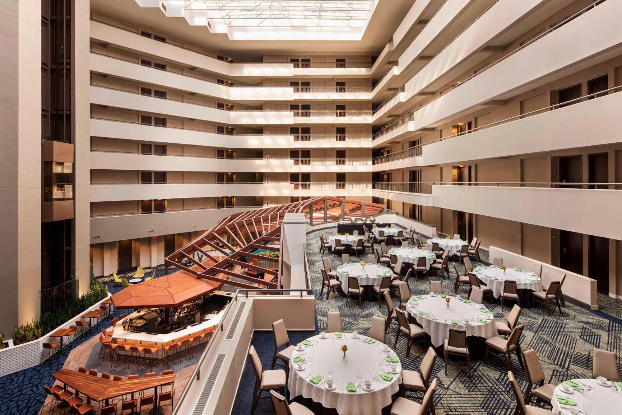 Sheraton Suites Philadelphia Airport Экстерьер фото
