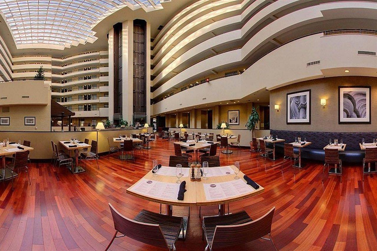 Sheraton Suites Philadelphia Airport Экстерьер фото