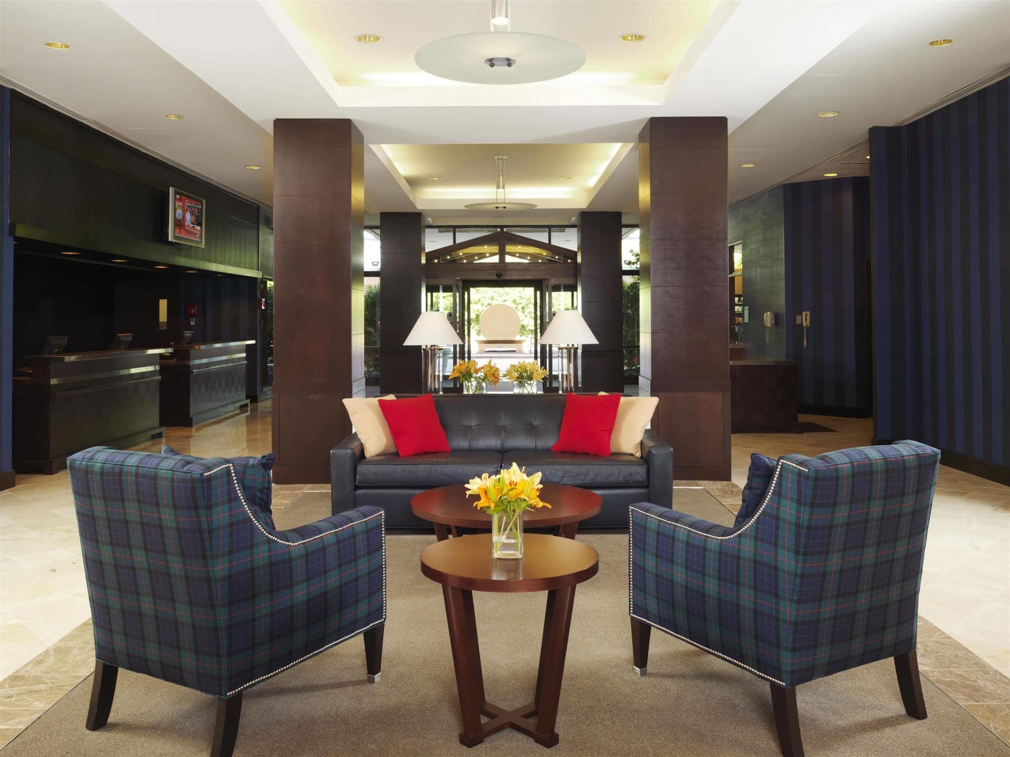 Sheraton Suites Philadelphia Airport Экстерьер фото