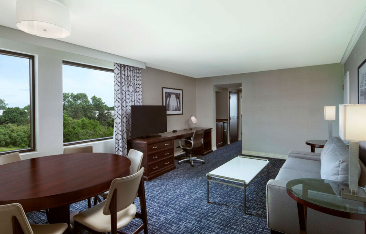 Sheraton Suites Philadelphia Airport Экстерьер фото